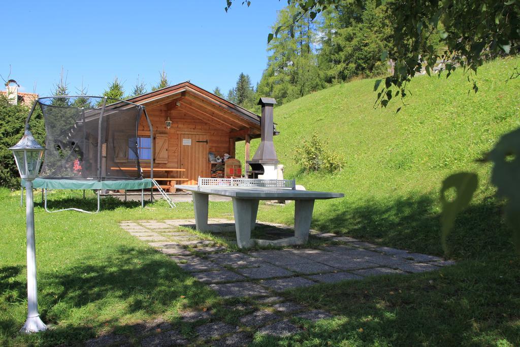 Ciasa La Roesa Apartment Badia  Ruang foto